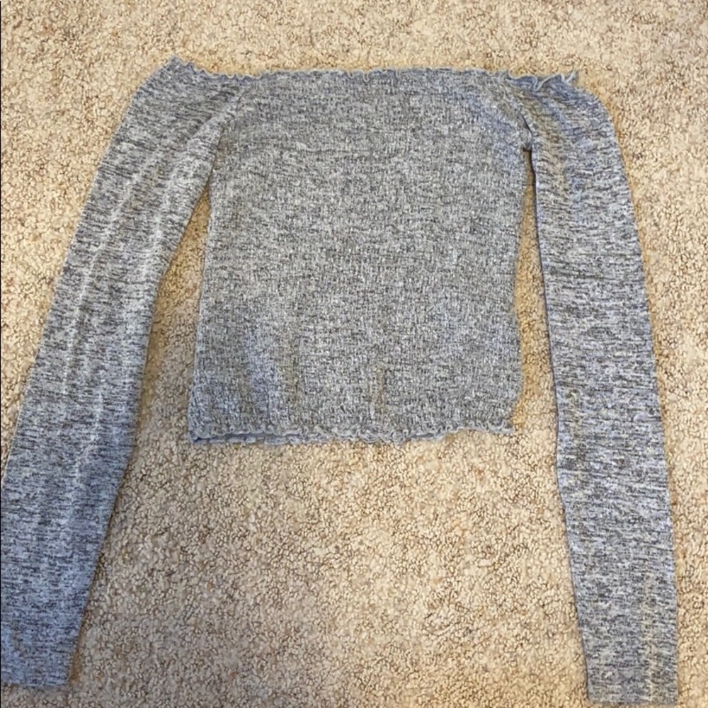 Grey hollister of the shoulder top